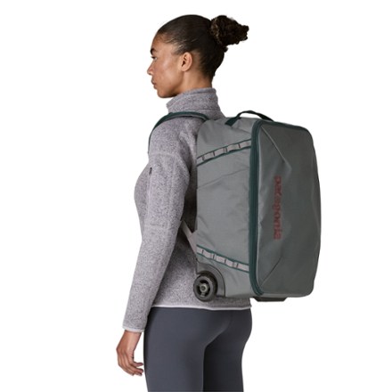 Patagonia Black Hole MLC Wheelie 5