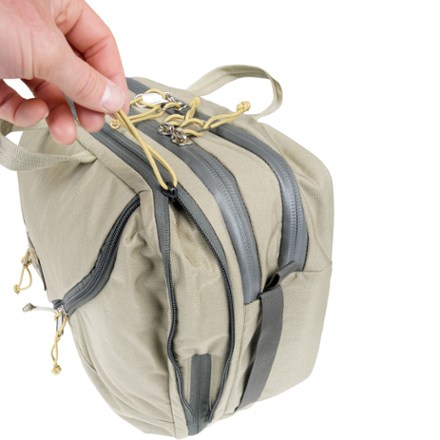 MYSTERY RANCH 3-Way 18 Expandable Briefcase 8