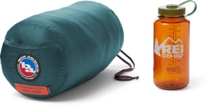 Big Agnes Sidewinder SL 20 Sleeping Bag - Men's Stuff sack (32oz bottle not included) (Legion Blue/Tapestry)