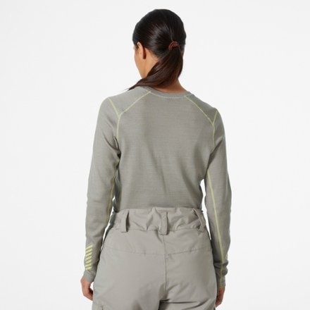 Helly Hansen Lifa Merino Midweight Graphic Base Layer Top - Women's 2