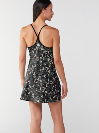The North Face Women's EA Arque Hike Dress 2