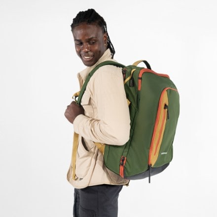Sherpani Santiago Travel Pack 10