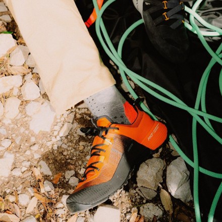 Location Image for Wildfire NXT Approach Shoes - Men's