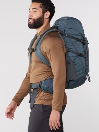 Rei hiking backpack sale outlet