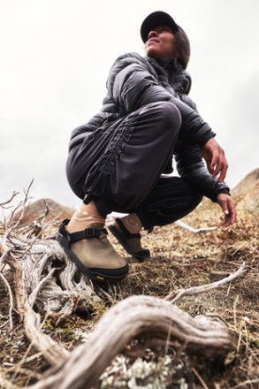 Location Image for Mountain Clogs - Nubuck Leather