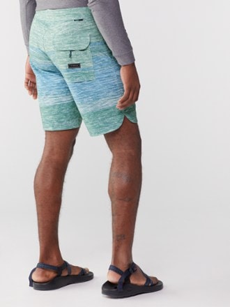 VISSLA BlurryHorizon Board Shorts - Men's 2