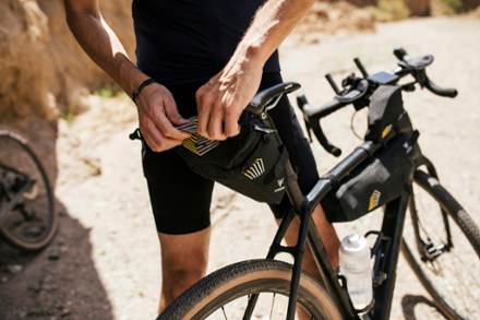 Apidura Racing Saddle Pack 6