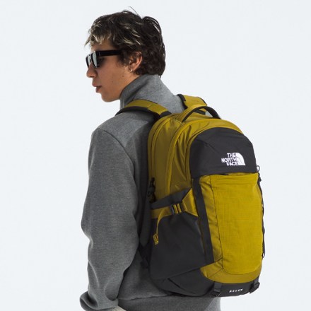 The North Face Recon Pack - Men's 1