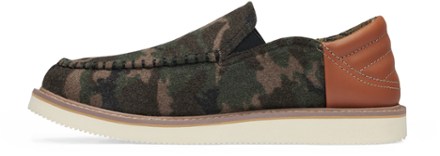 Sanuk Cozy Vibe Low SM Camo Slippers - Men's 1