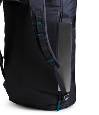 The North Face Base Camp Voyager Duffel - 32 L 7
