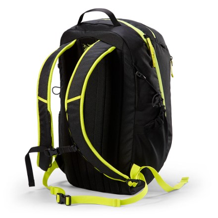 Arc'teryx Mantis 26 L Pack 3