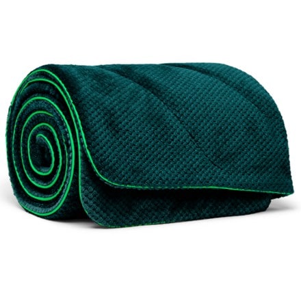 Rumpl Apres Fleece Blanket 1