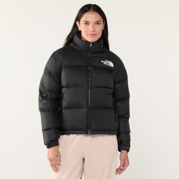 Model info: Height: 5'10" | Chest: 34 C | Waist: 29" | Wearing size: M