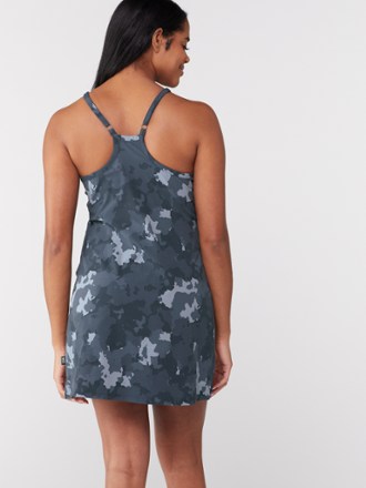 Mountain Hardwear Dynama Dress 2