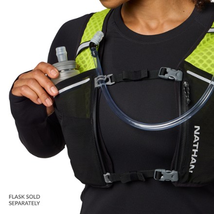 Nathan HyperNight QuickStart 3.0 4 L Hydration Vest 4