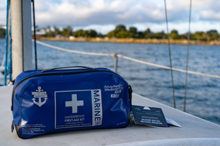 Adventure Medical Kits Marine 350 First-Aid Kit 4