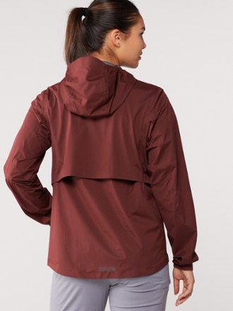 WOMEN'S FULLY REFLECTIVE LIGHTWEIGHT RUNNING JACKET – PYR Reflective™