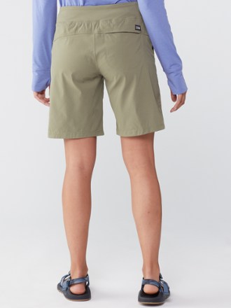 Mountain Hardwear Dynama/2 Bermuda Shorts - Women's 2