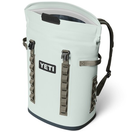 YETI Hopper M20 2.0 Backpack Soft Cooler 4