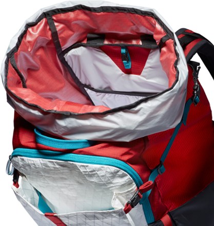 Mountain Hardwear AMG 105 Pack 5