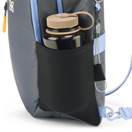Sherpani Mia Pack - Women's Water bottle pocket (Water bottle sold separately)