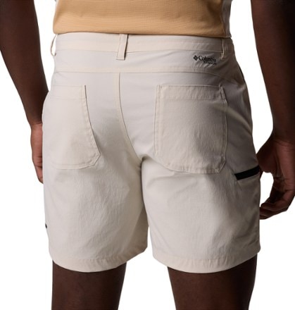Columbia Wanoga Lightweight Shorts - Men's 5