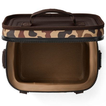 YETI Hopper Flip 8 Soft Cooler 6