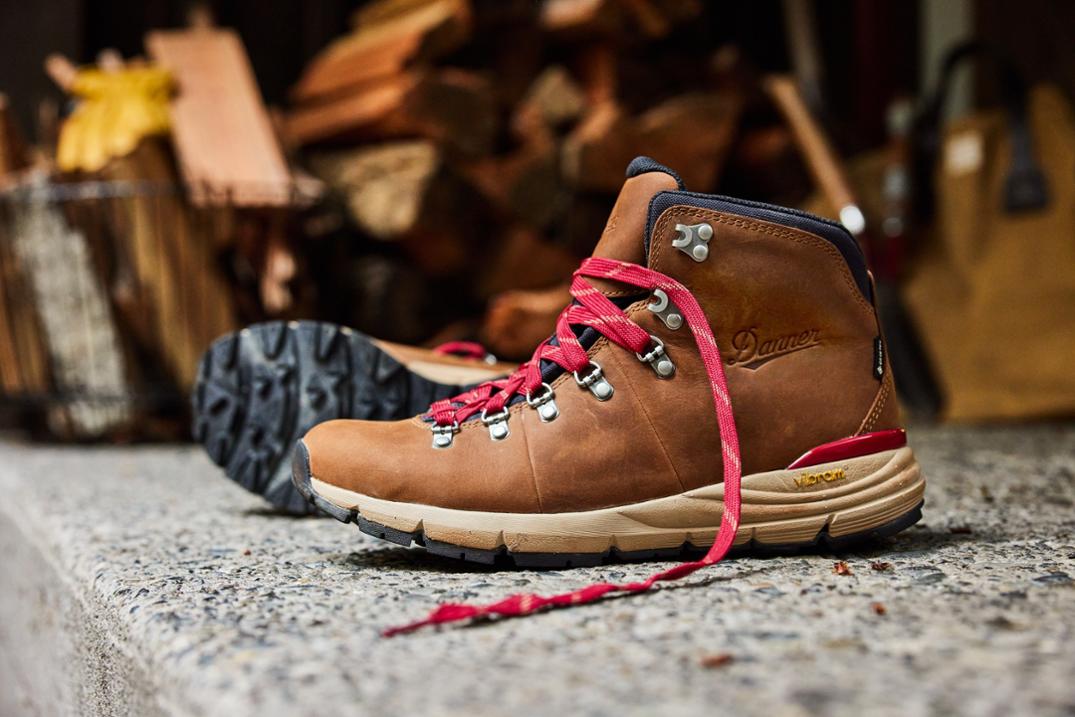 Location Image for Mountain 600 Leaf GORE-TEX Hiking Boots - Women's