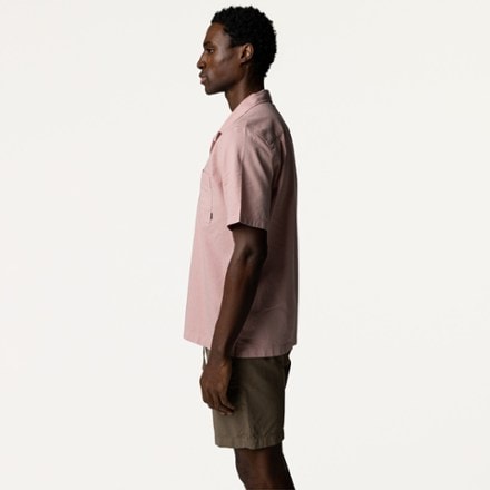Finisterre Hendra Shirt - Men's 5