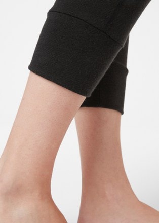 Helly Hansen LIFA Merino Midweight Base Layer 3/4 Pants - Women's 5