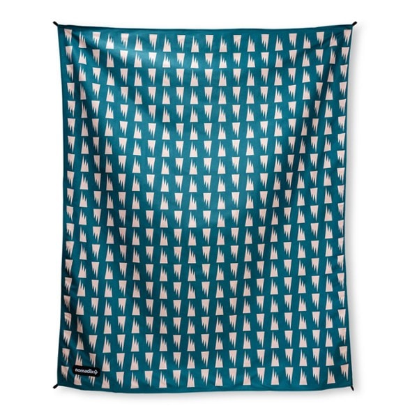 Product Image of color Summit Green