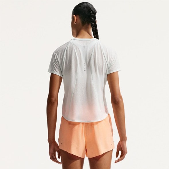 On Body Image of color Barely Green/Photon