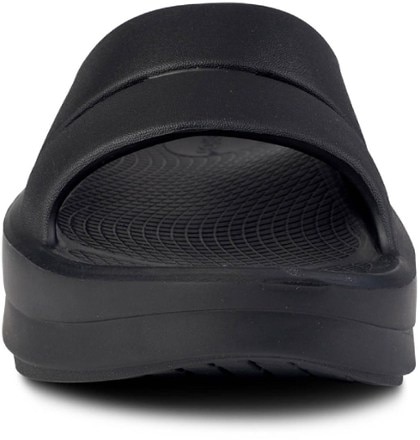 OOFOS OOmega OOahh Sandals - Women's 3