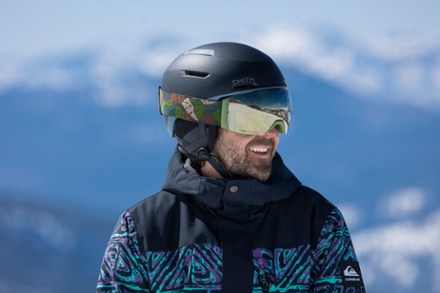 Smith I/O MAG XL ChromaPop Snow Goggles with gogglesoc 9