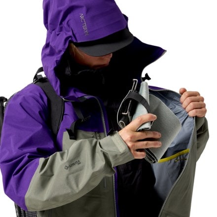 Arc'teryx Rush Jacket - Men's 8