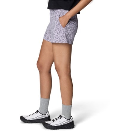 Mountain Hardwear Dynama 3" Shorts - Women's 4