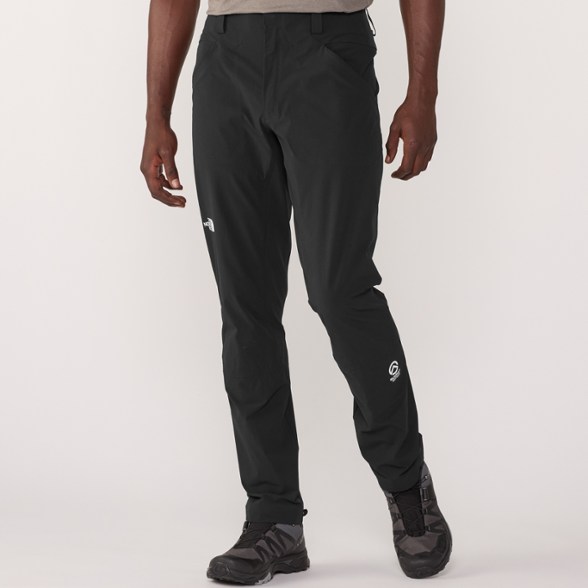 Model info: Height: 6' 1" | Waist: 30" | Inseam: 31" | Wearing size: 32 IN Waist