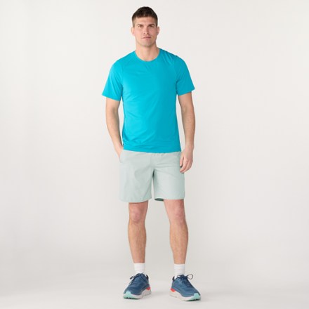 Vuori Banks Shorts - Men's 7" Inseam 3