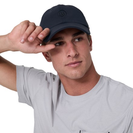 Detail Image of color Black