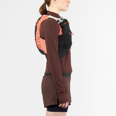 Salomon Active Skin 4 Hydration Vest - Women's 3