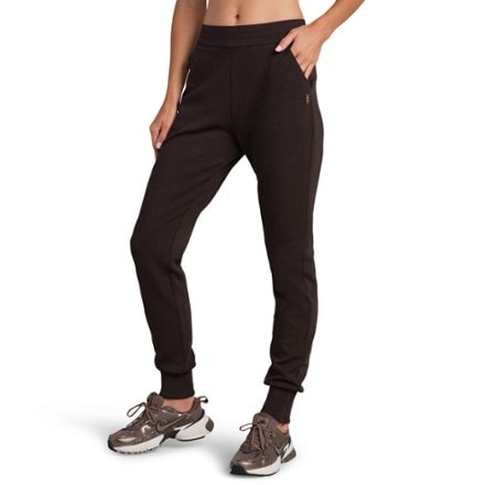 RHONE DreamGlow Tapered-Leg Pants - Women's 1