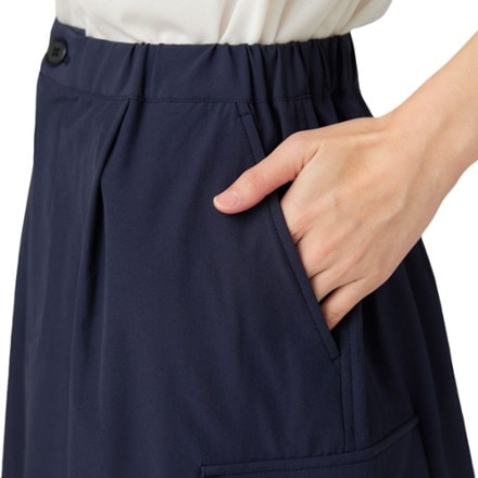 Snow Peak Water-Repellent Stretch Skirt 1