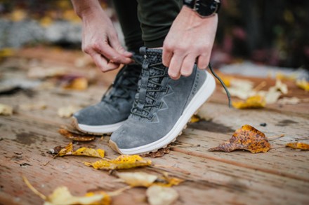 Location Image of color Gunmetal