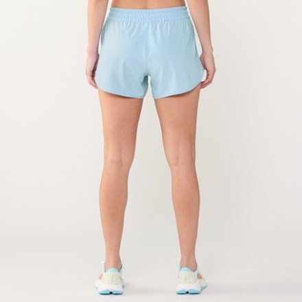 Vuori Clementine 2.0 Shorts - Women's 4" Inseam 4