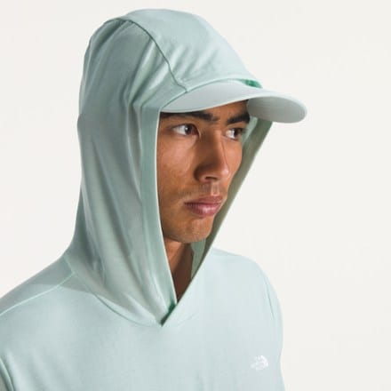 The North Face Adventure Sun Hoodie - Men's 4