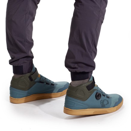 PEARL iZUMi Elevate Bike Pants - Men's 9