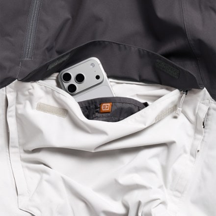 Burton Reserve 2L Relaxed Anorak - Men's 4
