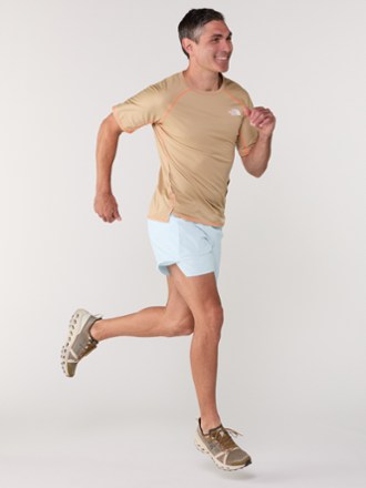 The North Face Summer Light 6" Shorts - Men's 3