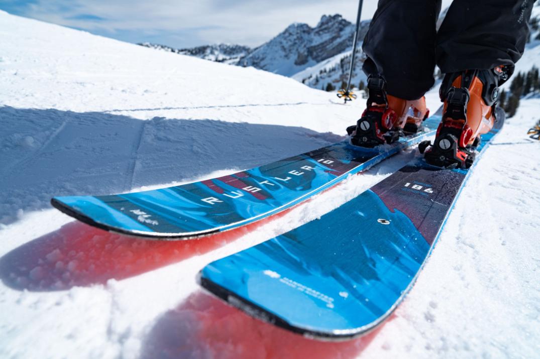 Location Image for Rustler 10 Skis - Men's - 2025/2026