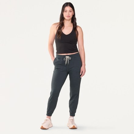 Vuori Performance Joggers - Women's 3